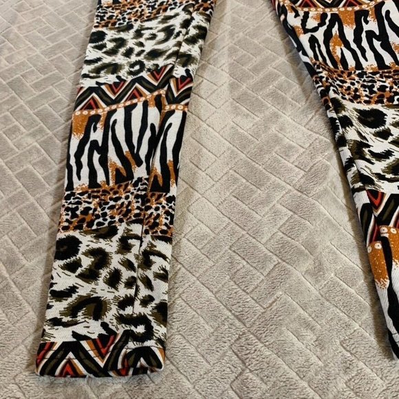 True Rock Womens Small Leggings Cozy Faux Fur Lined Animal Print Pull On Pants - Picture 10 of 11